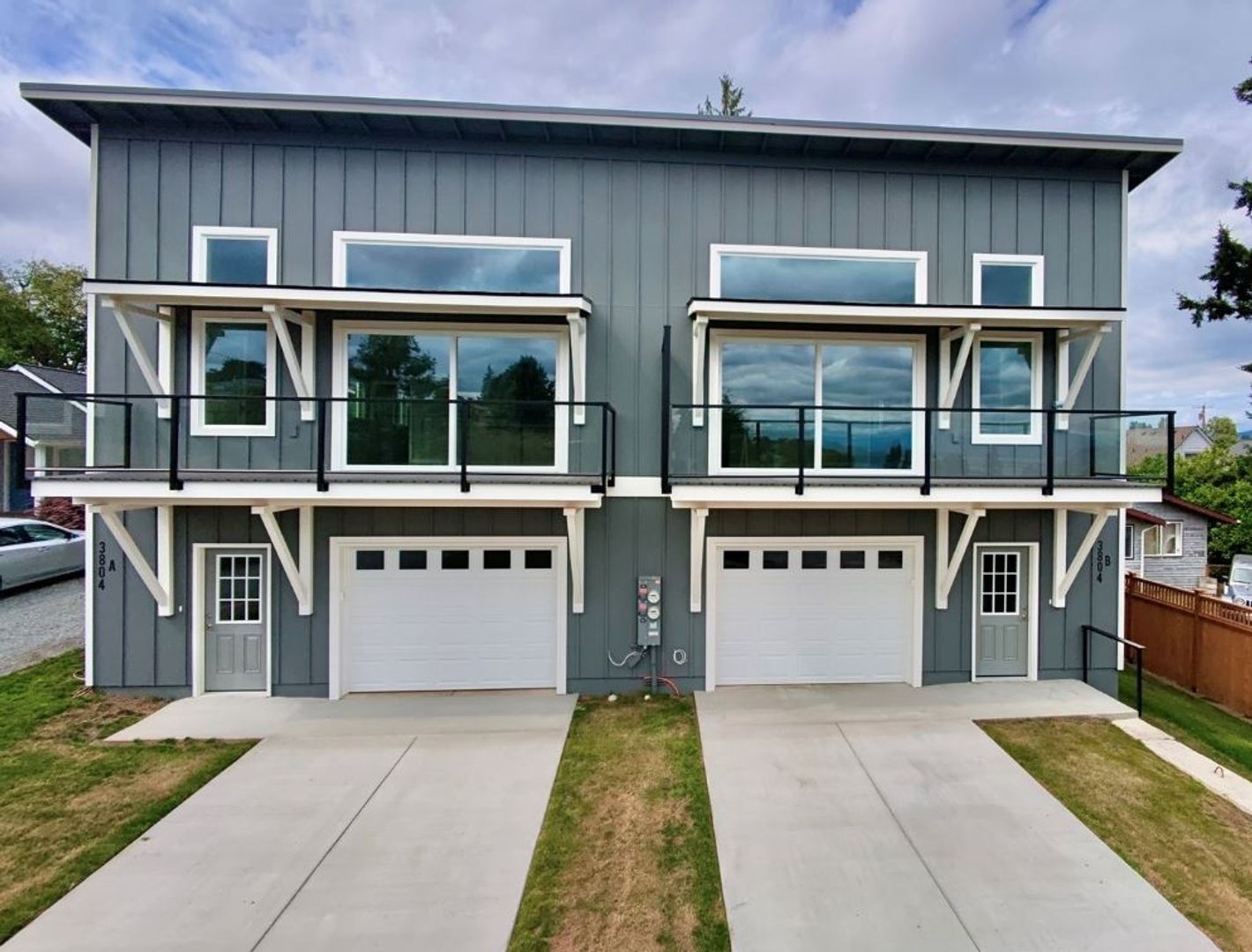 Anacortes Apartment: 3804 Q Ave