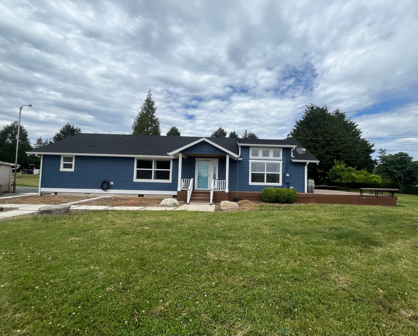 Anacortes House: 5469 S Shore Dr