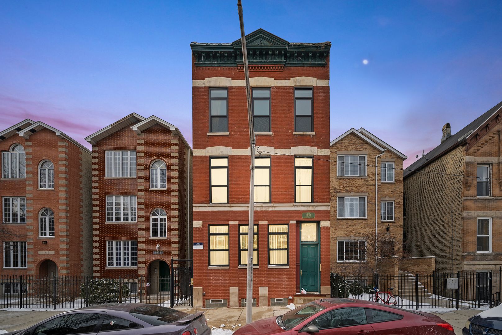 Chicago Apartment: 1434 N Bosworth Ave