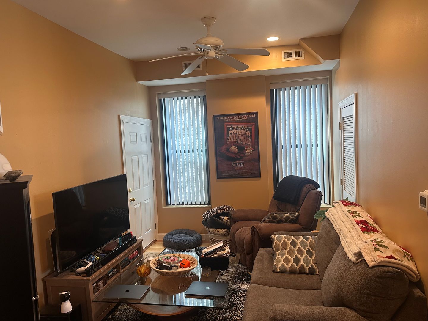 Chicago Apartment: 1434 N Bosworth Ave