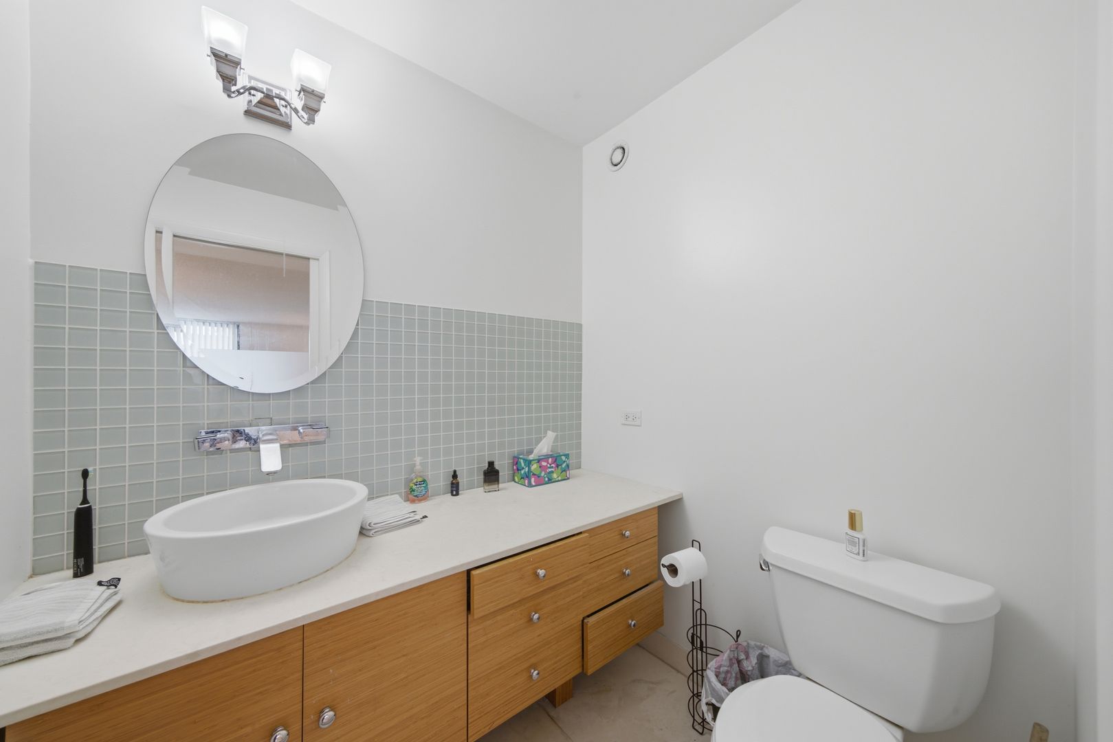 70 W Huron St Apt 502 11 of 12