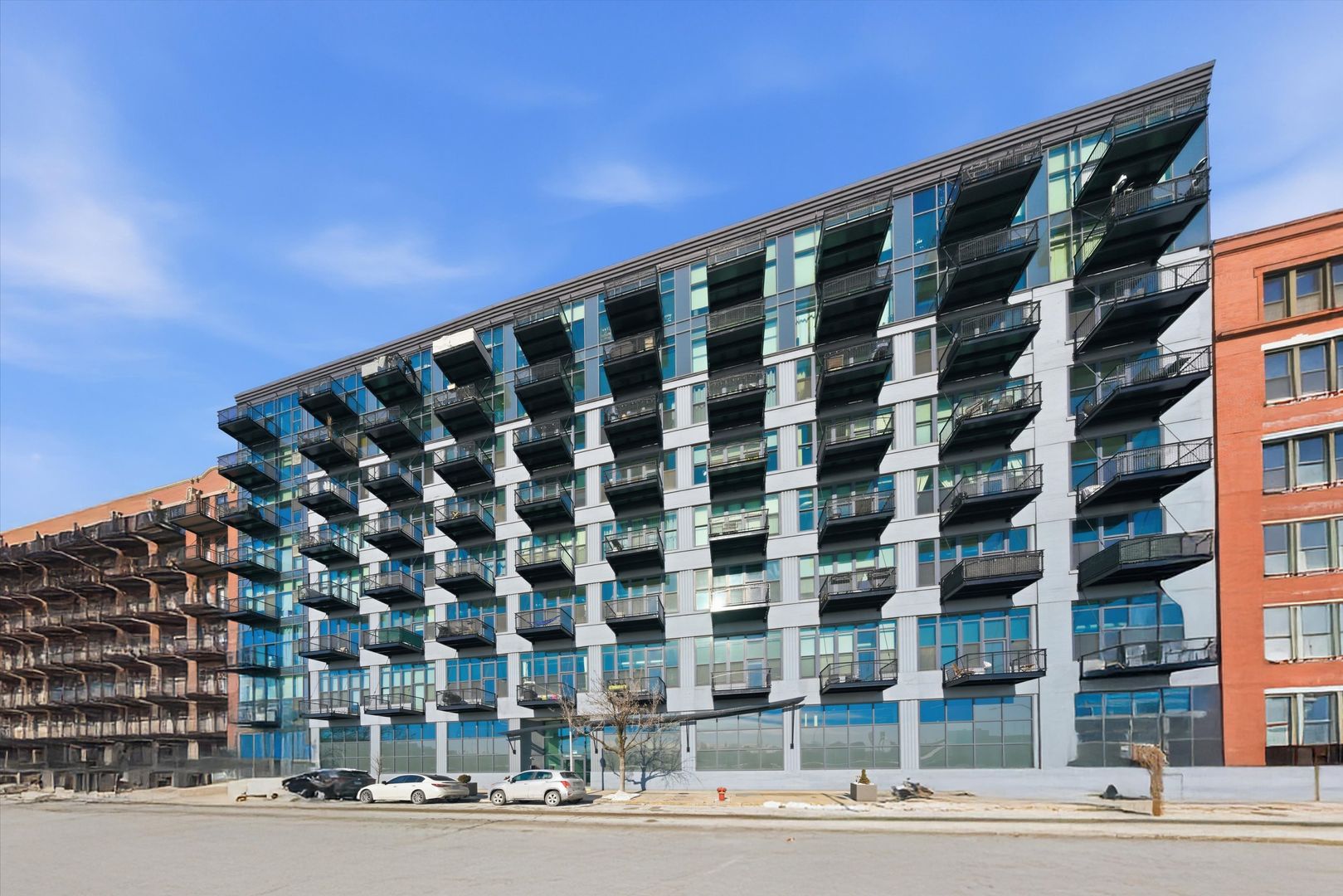 Chicago House: 1224 W Van Buren St Unit 504