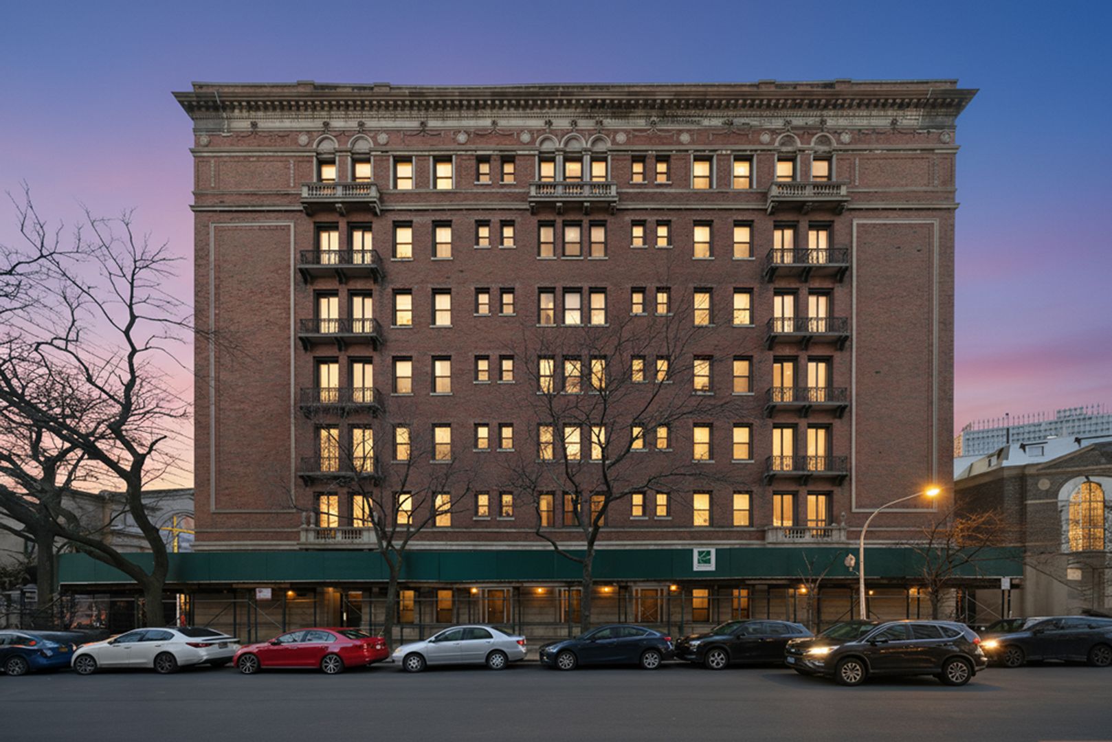 Chicago Apartment: 420 W. Wrightwood Ave
