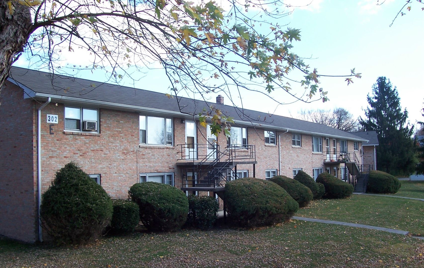 Blacksburg Apartment: 300-317 Apt. Heights Dr.