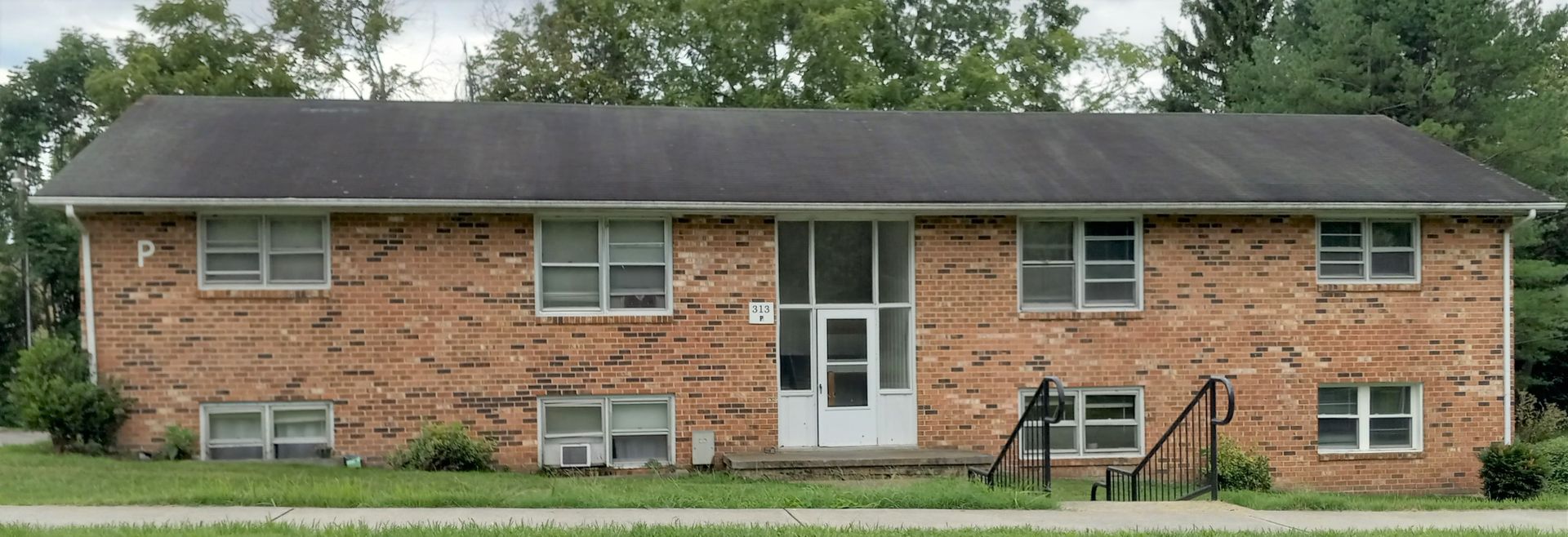 Blacksburg Apartment: 300-317 Apt. Heights Dr.