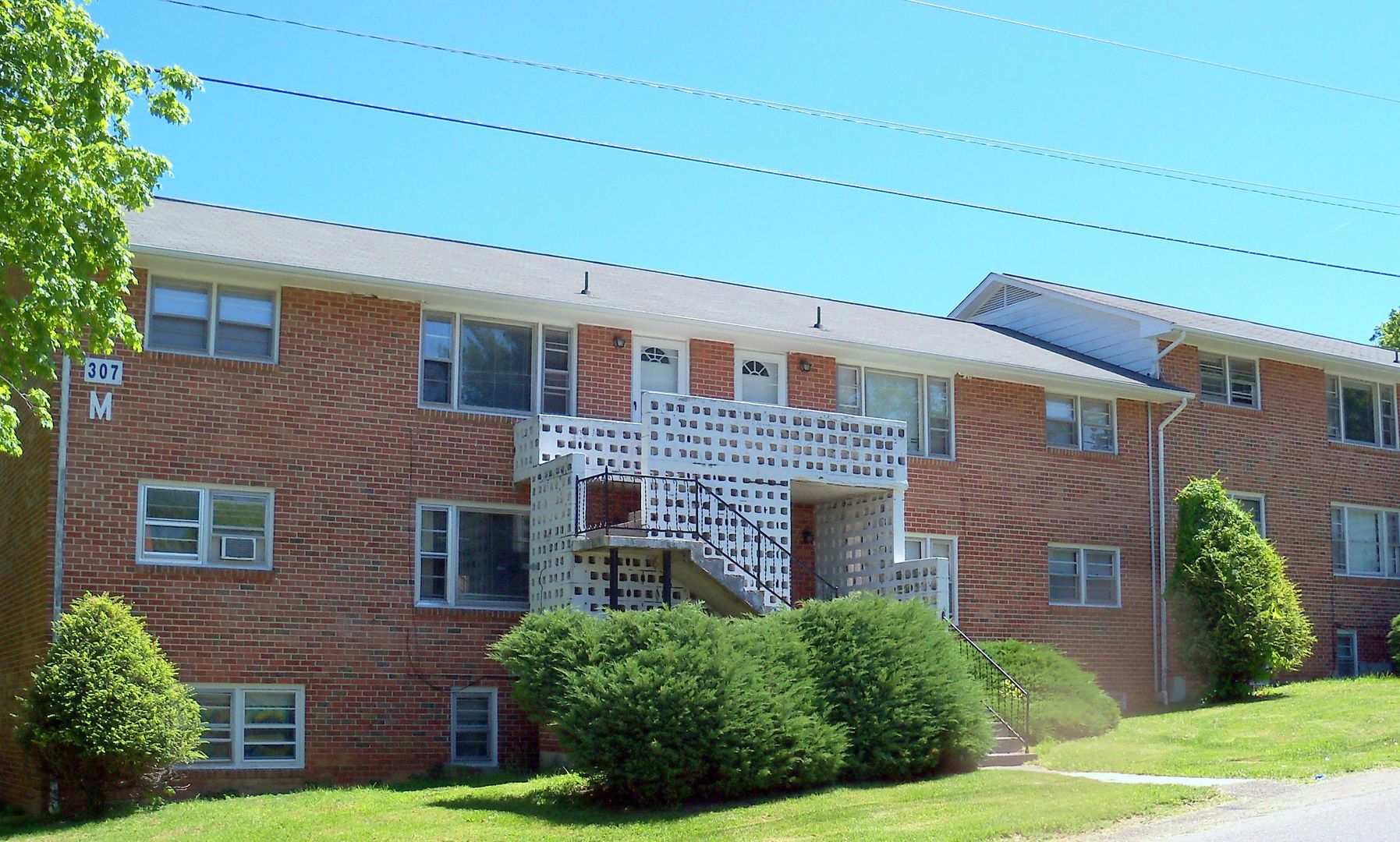 Blacksburg Apartment: 300-317 Apt. Heights Dr.