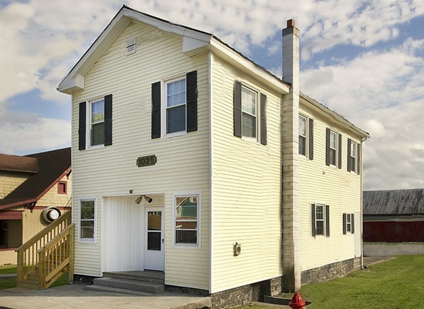 Radford Apartment: 1025 Grove Ave.