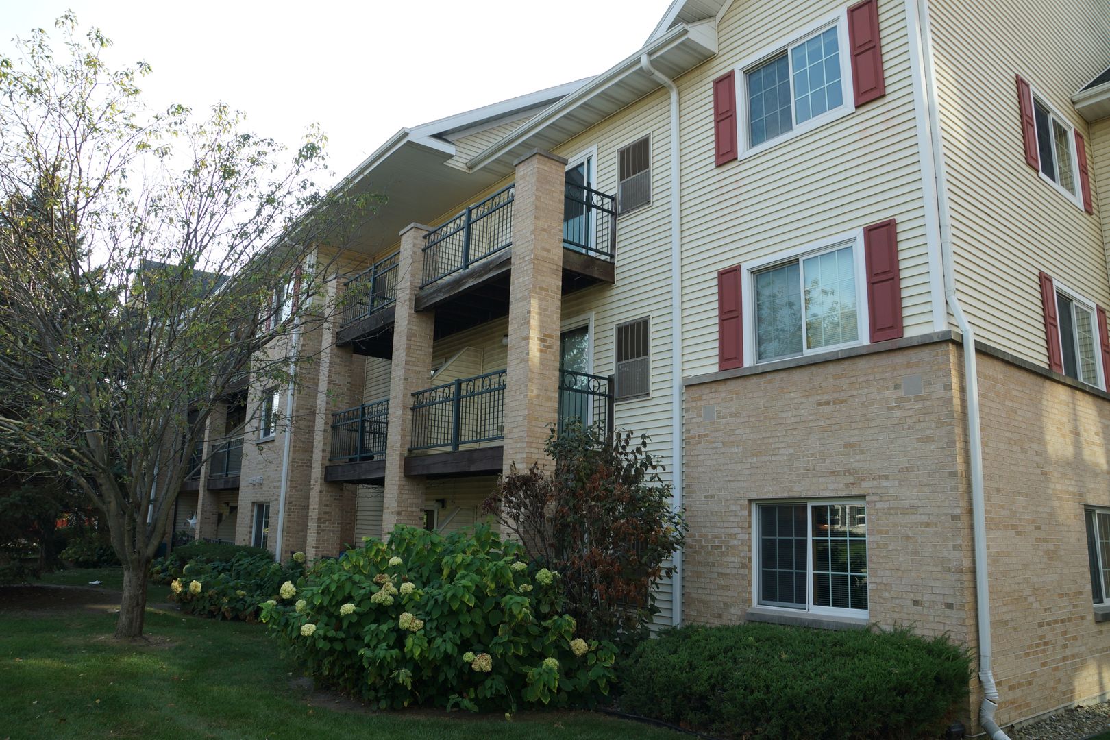 Madison Apartment: 2802 Dryden Drive