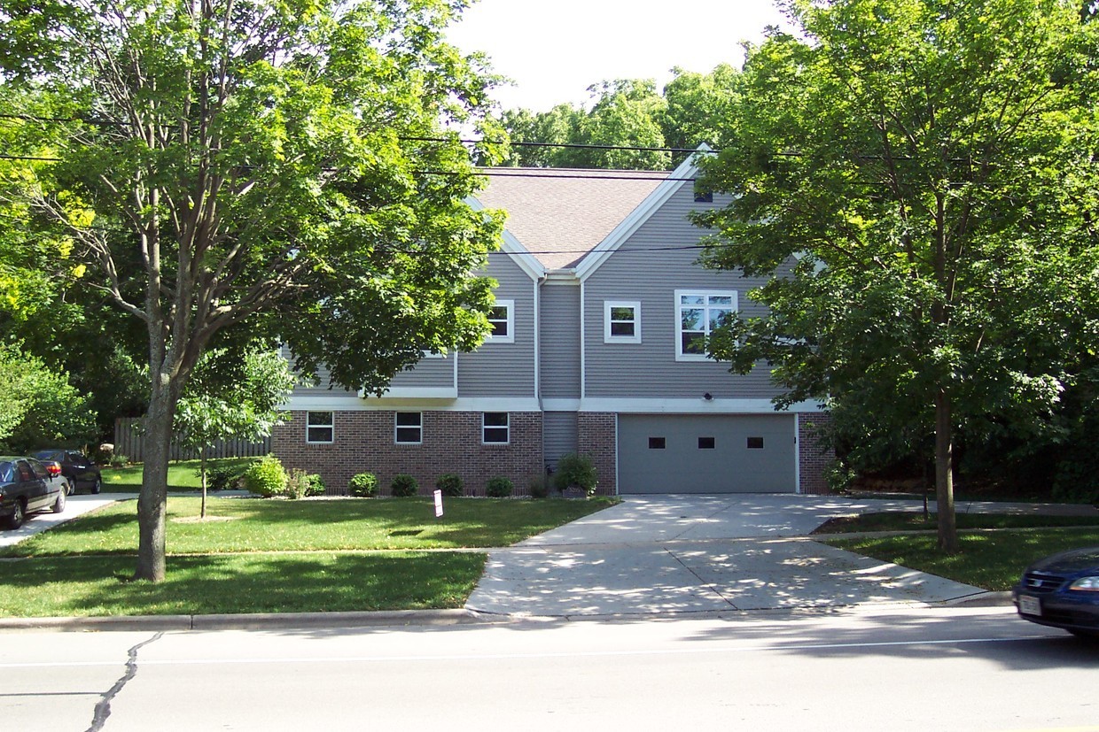 Madison Multiplex: 5205 Old Middleton Road