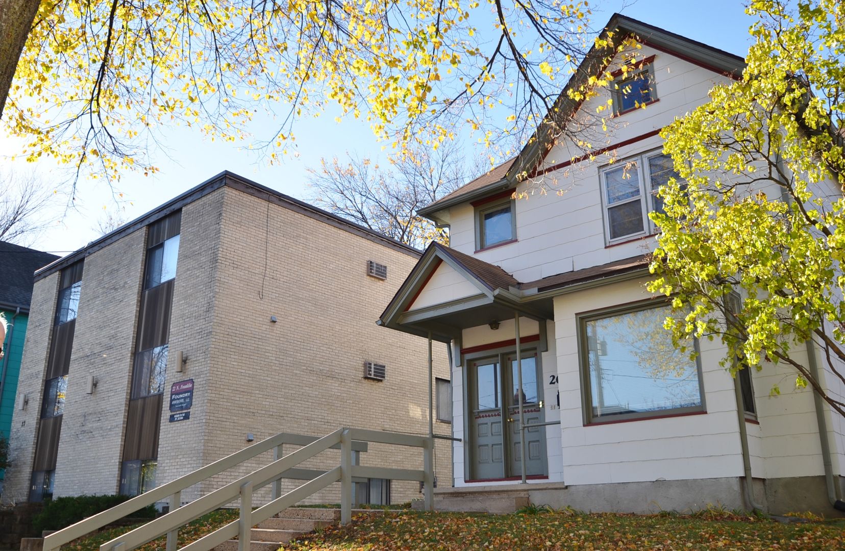 Madison Apartment: 22 N Franklin St