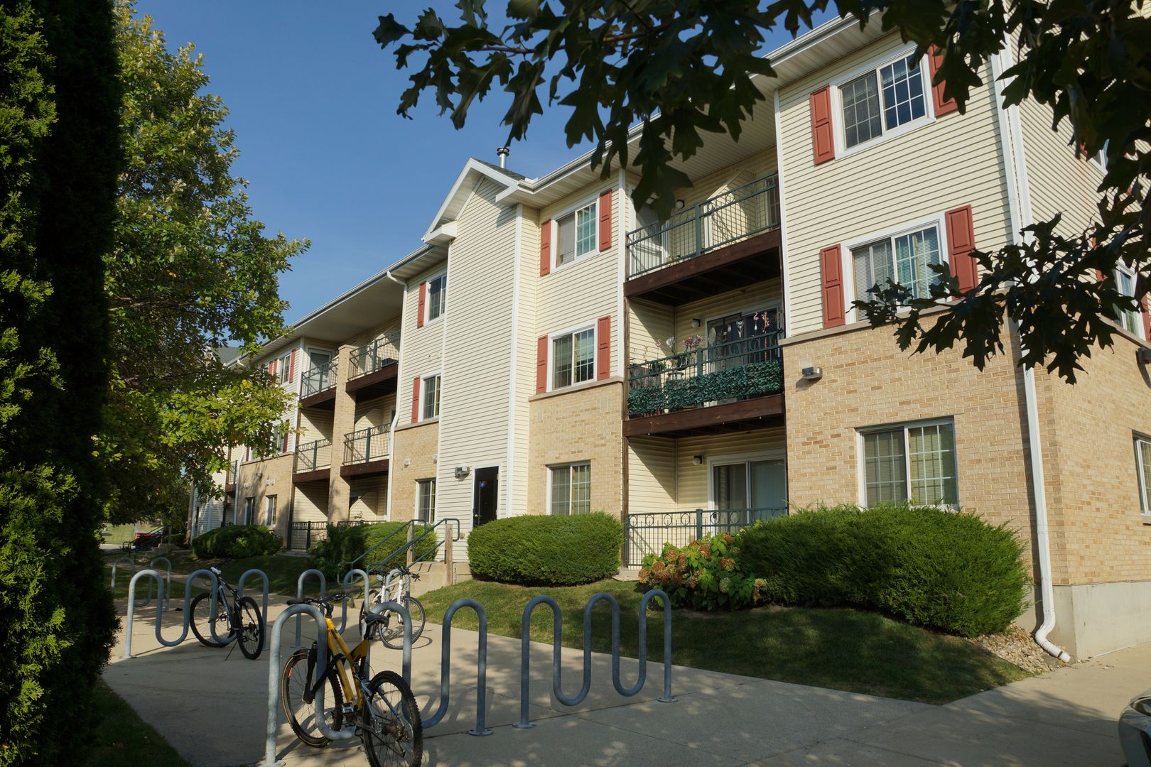 Madison Apartment: 2802 Dryden Drive