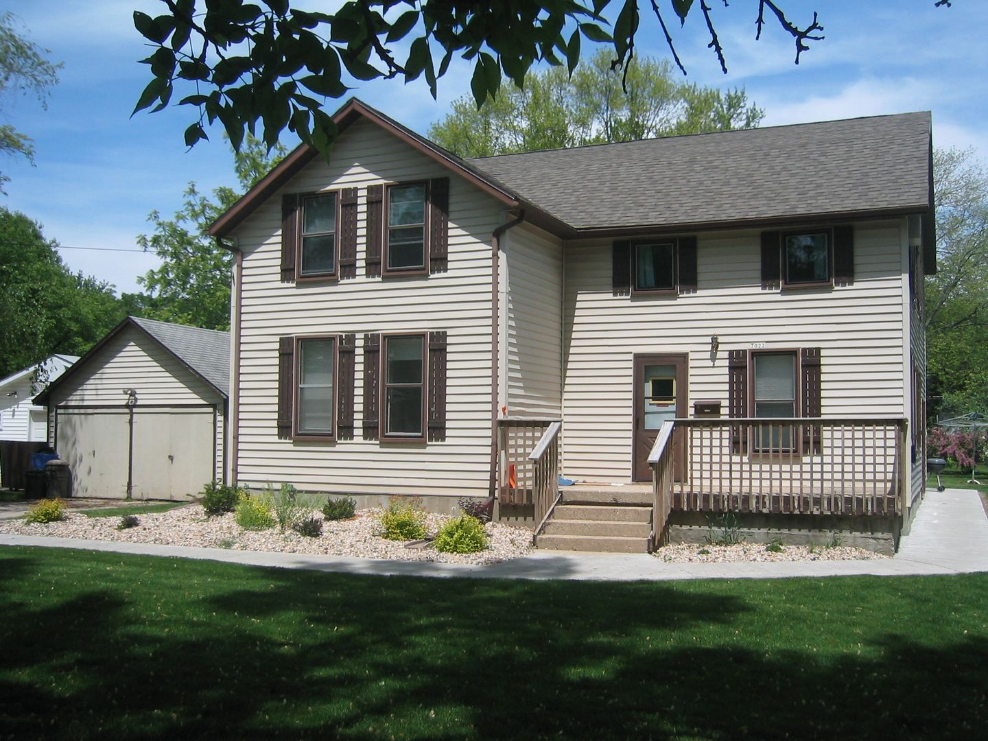Middleton Apartment: 7022 Hubbard Ave