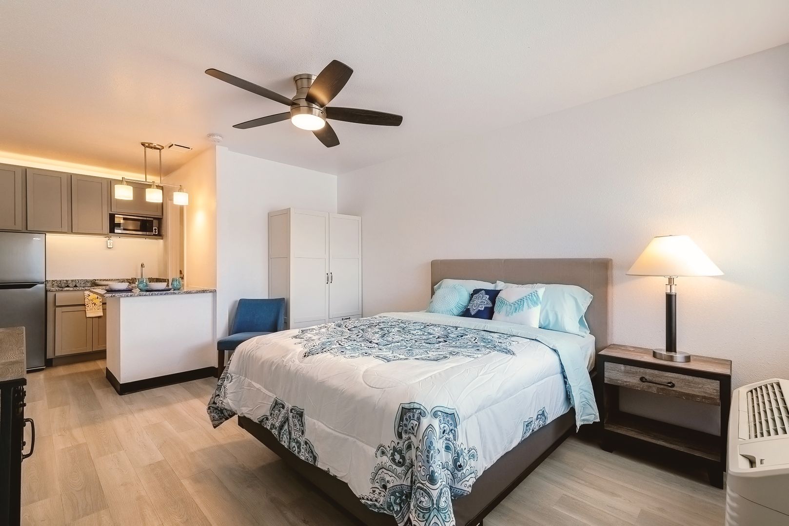 Albuquerque Apartment: 1020 Central Ave SW