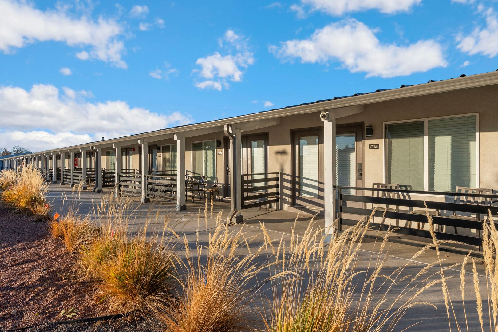 Rio Rancho Apartment: 1465 Rio Rancho Blvd SE