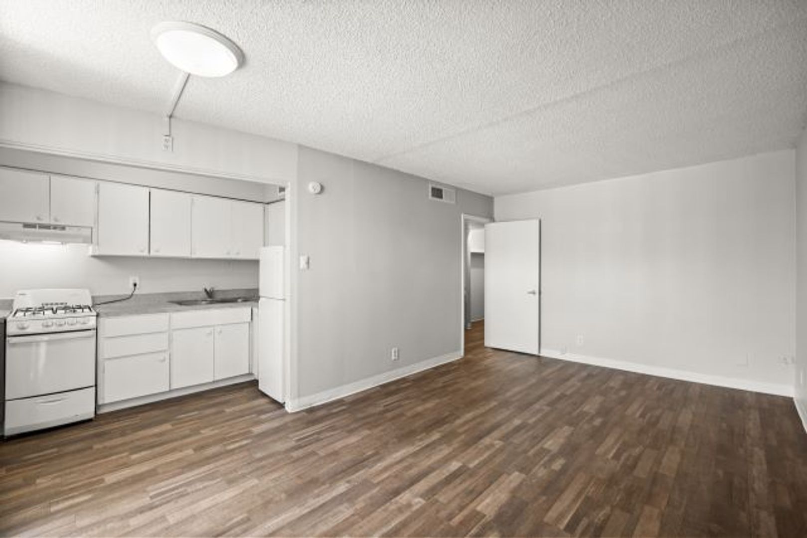 Albuquerque Apartment: 1200 Louisiana Blvd. NE