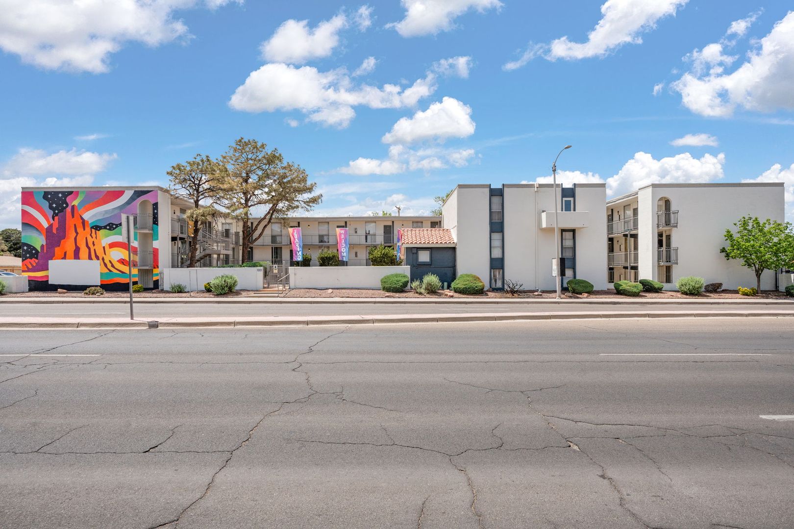 Albuquerque Apartment: 1001 Louisiana Blvd. NE