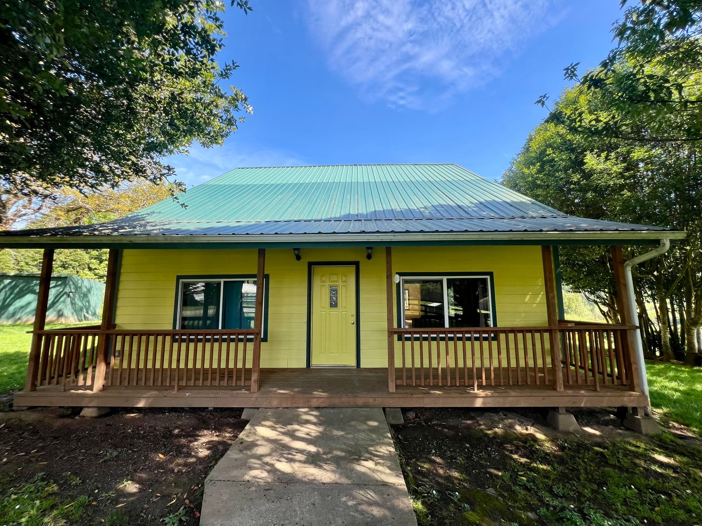 Broadbent House: 50234 Hermann Prairie Road