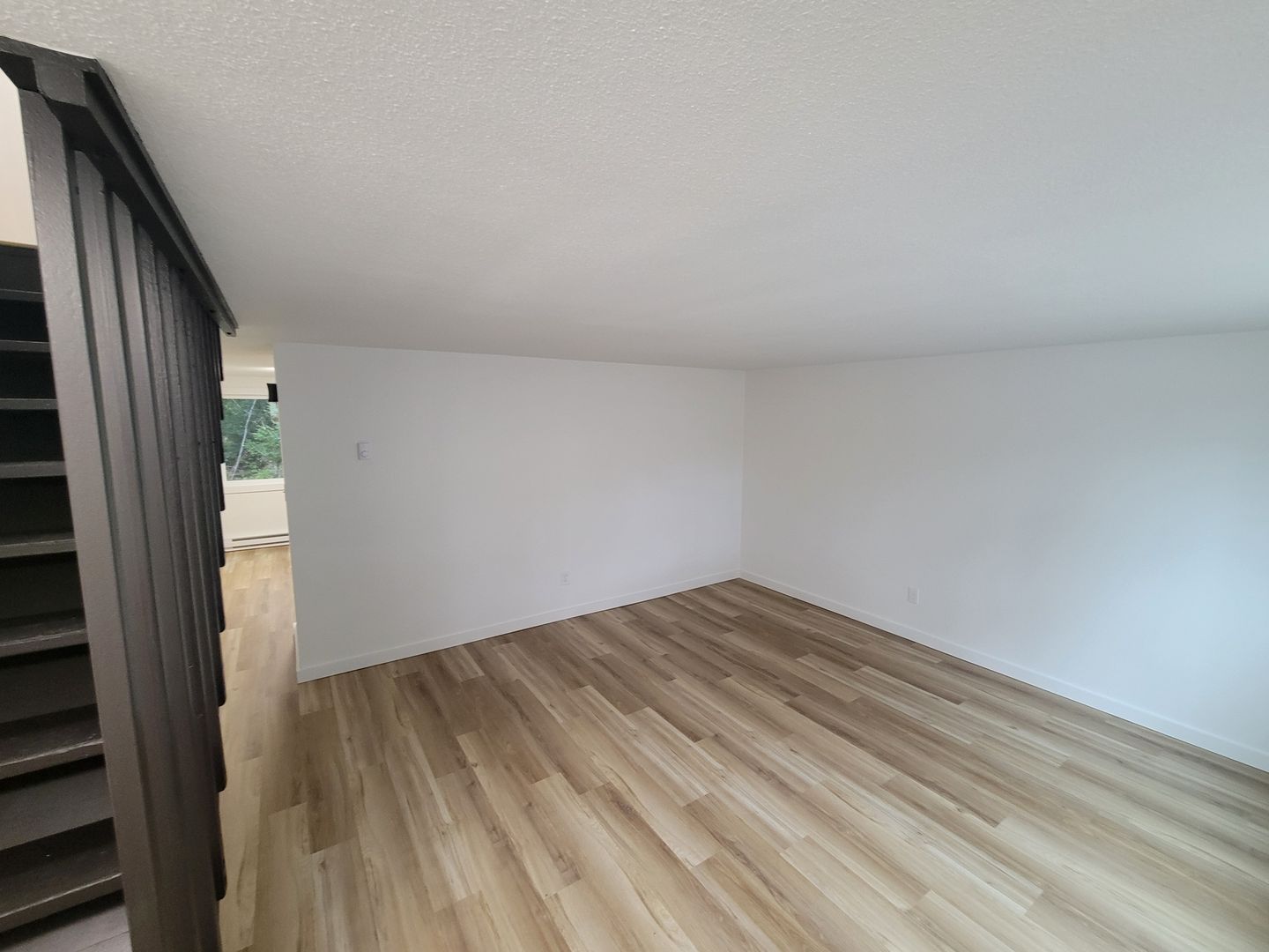 Coos Bay Apartment: 324 Ackerman Avenue