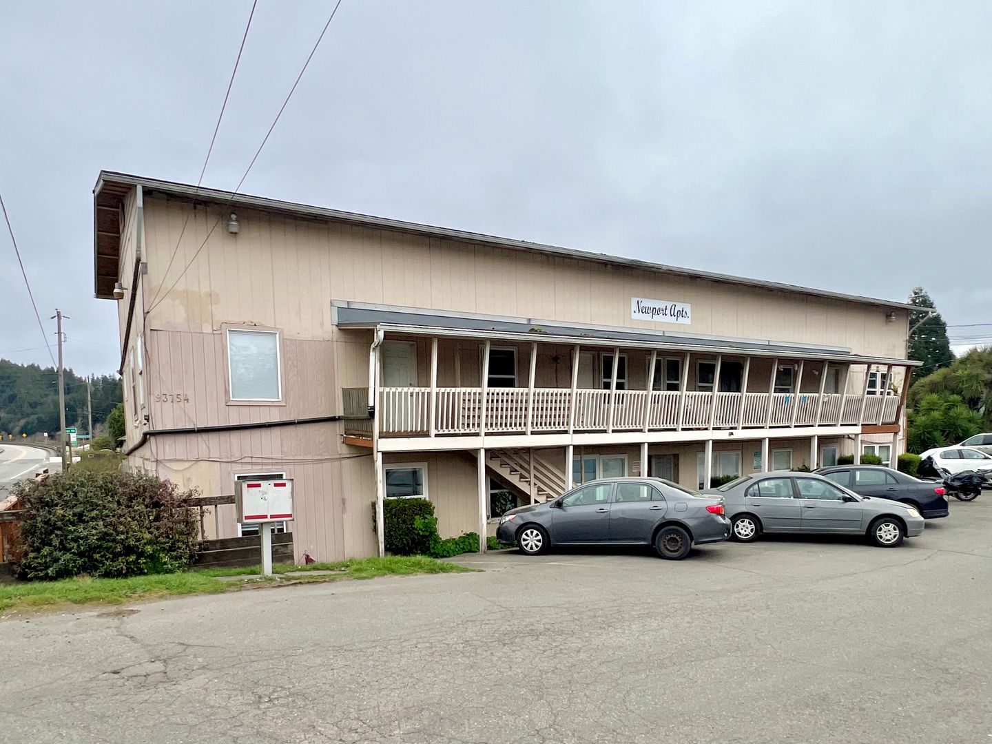 Coos Bay Apartment: 93754 Newport Lane