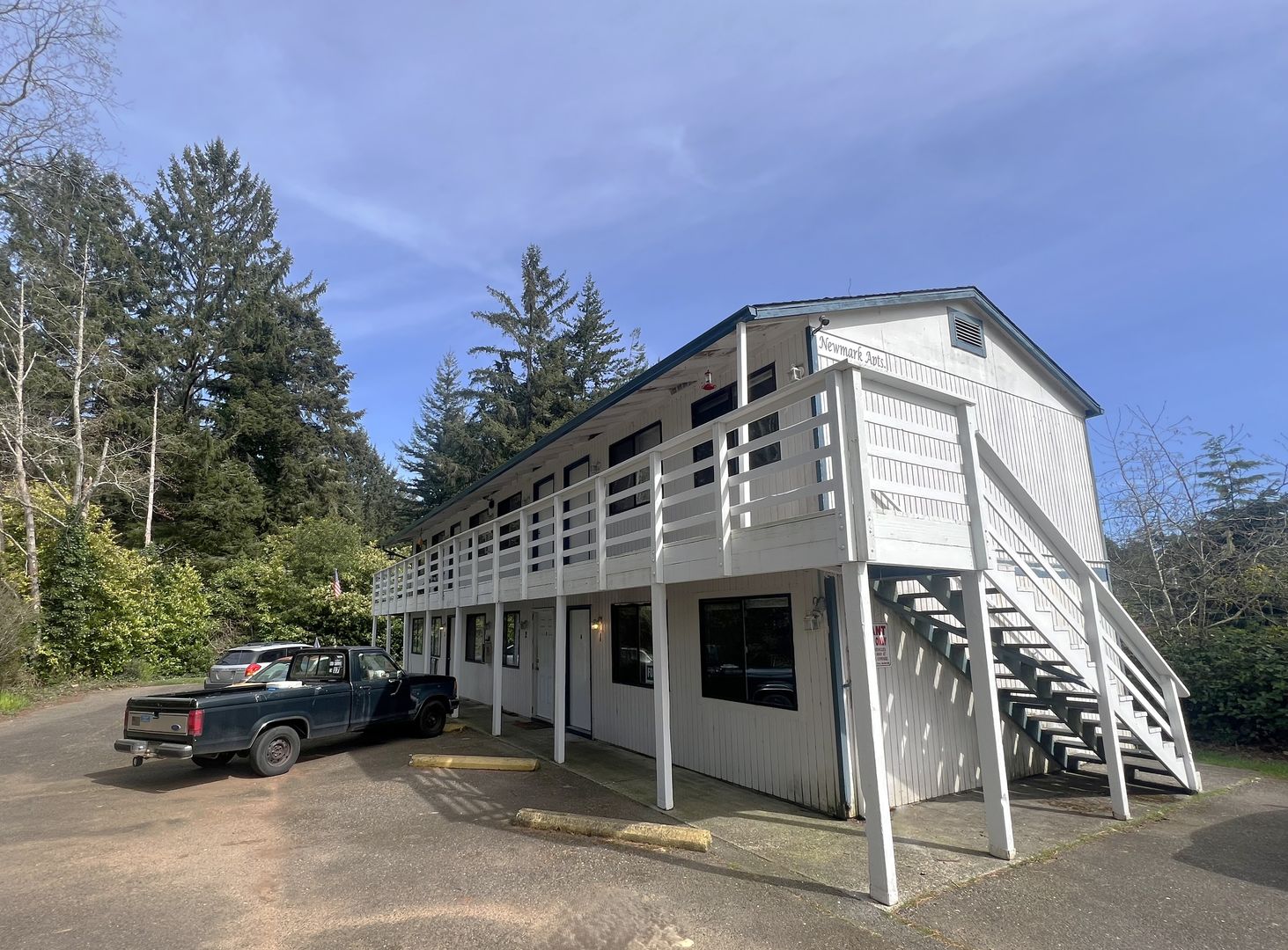 Coos Bay Apartment: 1530 Newmark Avenue