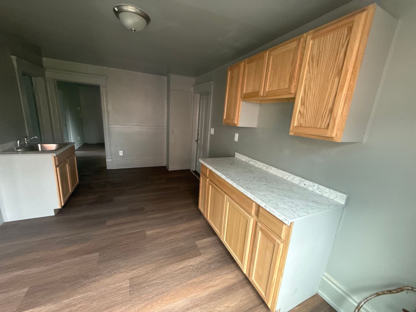 Syracuse Apartment: 211 Ash St