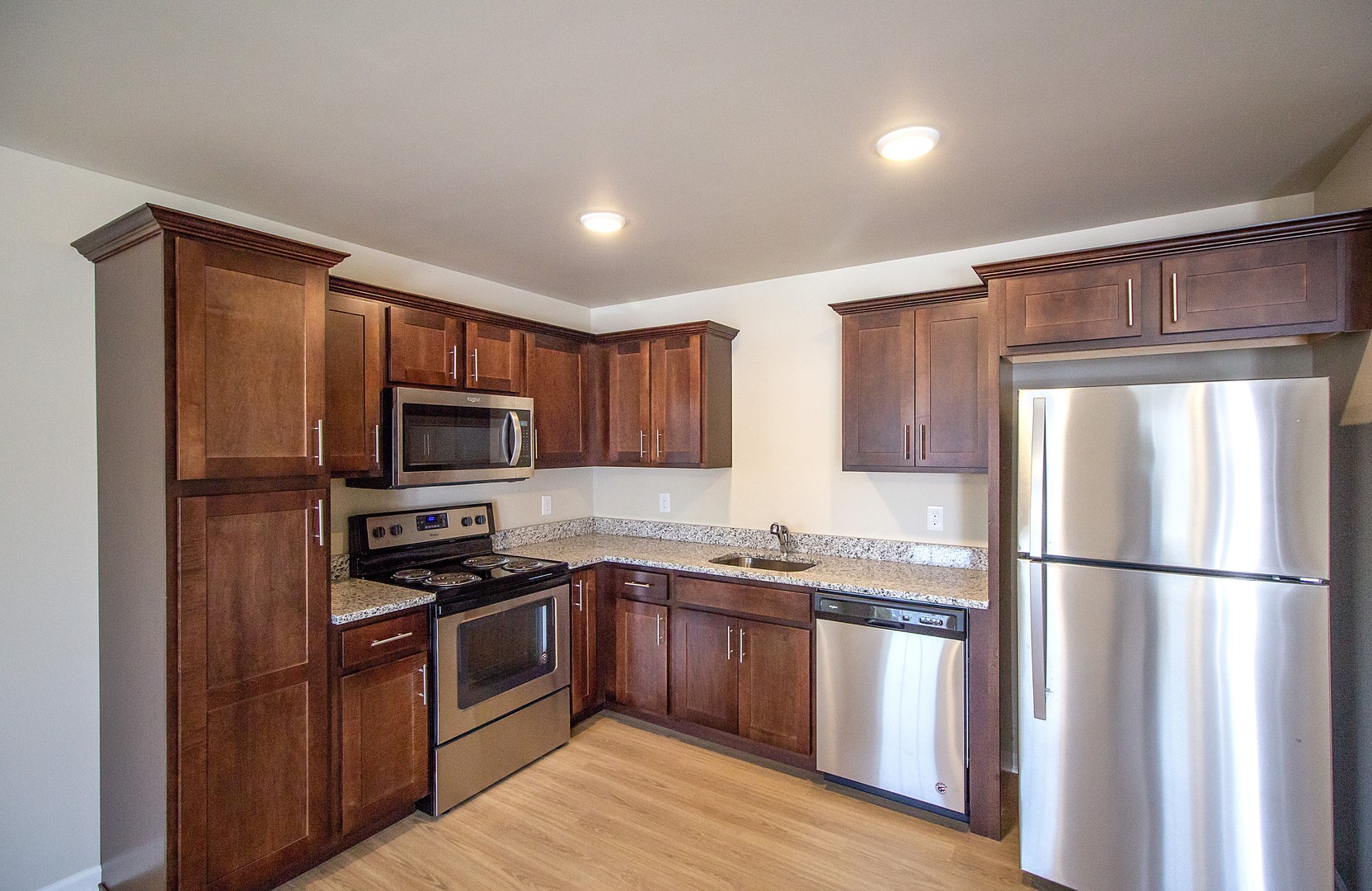 Glen Esk Apartments 2 of 8