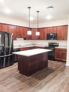 Spacious 2 Bed 2 Bath in Convenient Location!