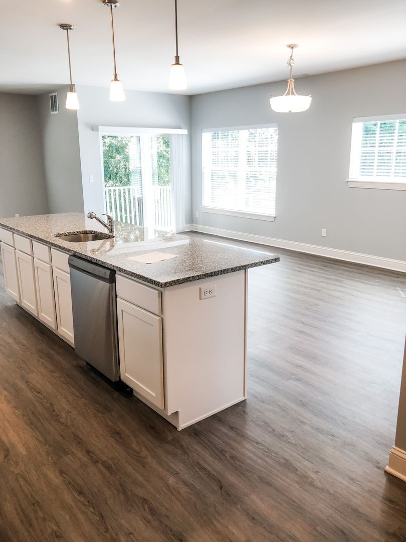 Ballston Lake Apartment: Hickory Bend / Silver Willow Pl