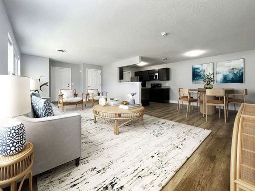 2 Bedroom 2 Bath Luxury Apartment – photo 1