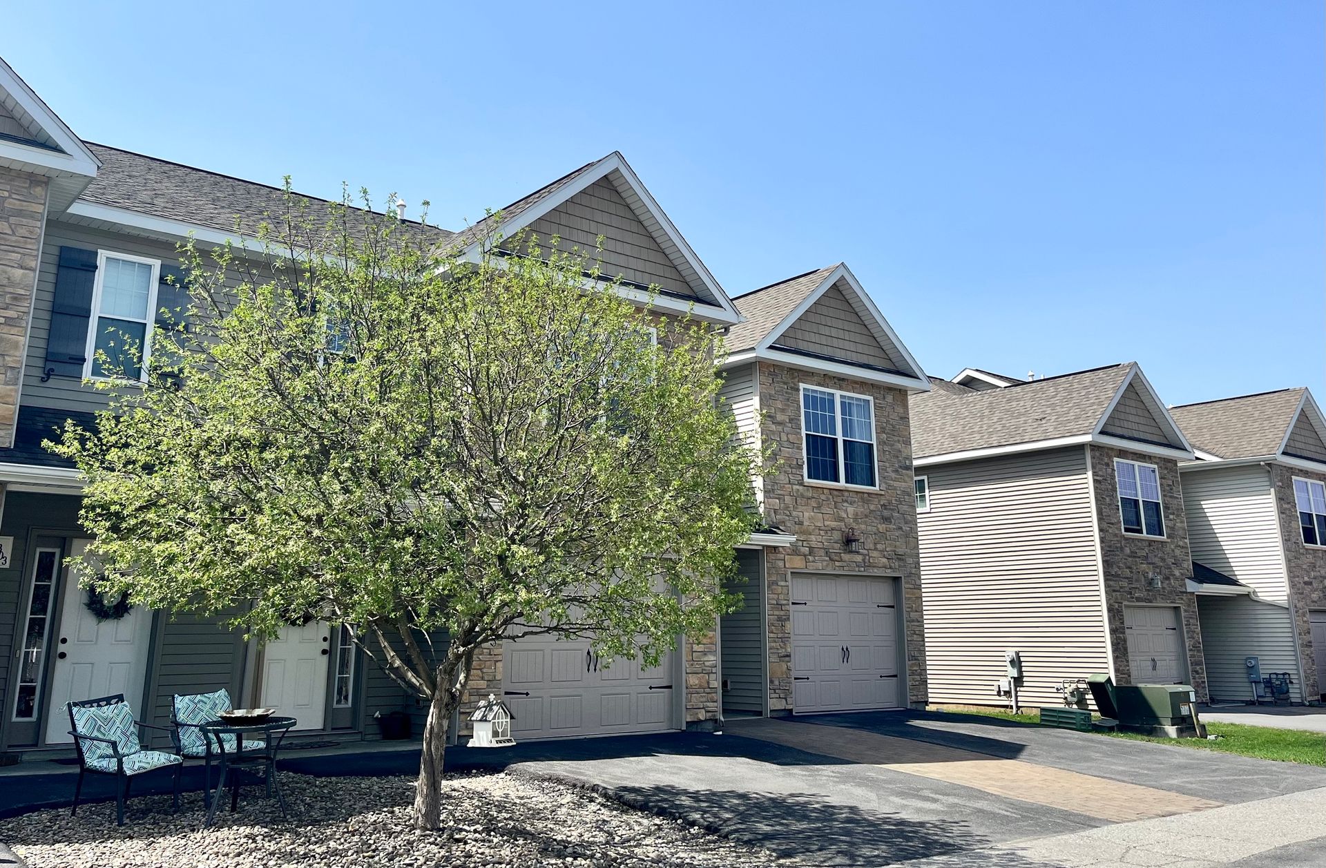 Ridgeview Townhomes and Apartments