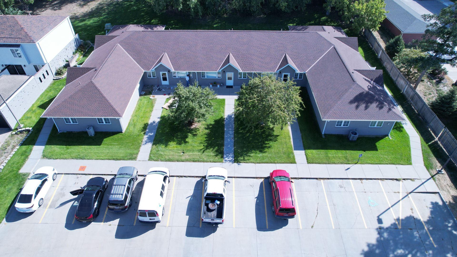 Lincoln Apartment: 6235 Holdrege Street