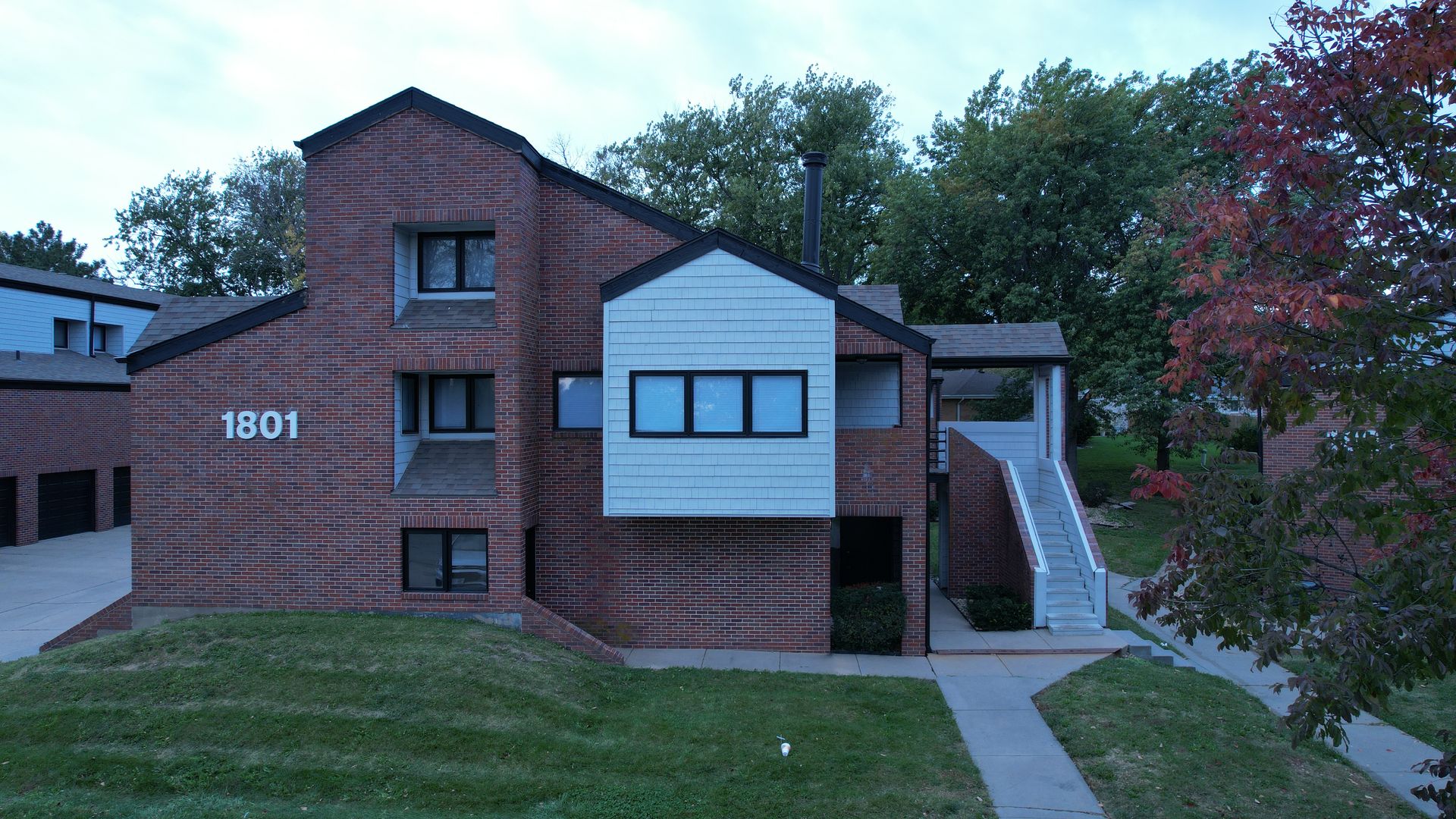 Lincoln Condo: 1801 Ridgehaven Ct-4