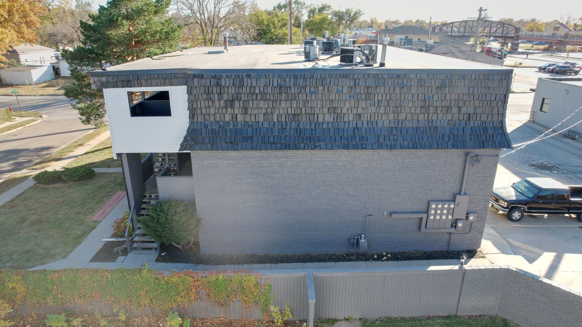 Lincoln Apartment: 1109 North 28th Street