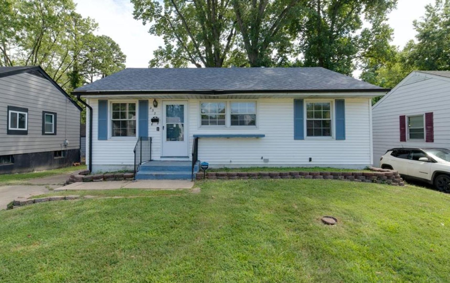 St  Louis House: 232 Cameron Rd