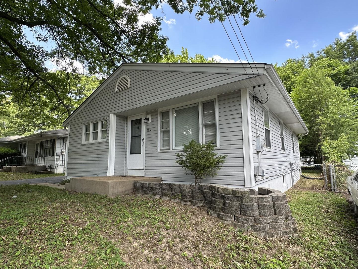 Saint Louis House: 107 Anistasia