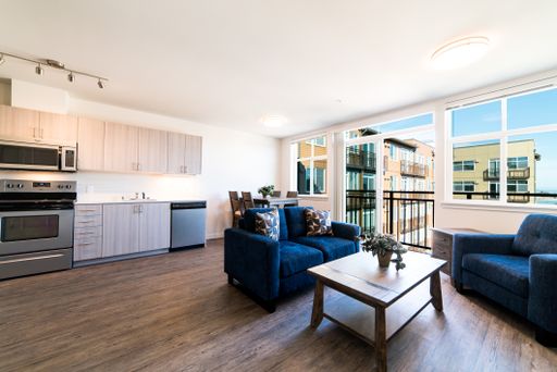 Beautiful & Spacious: 2-Bedroom, 1-Bath – photo 1