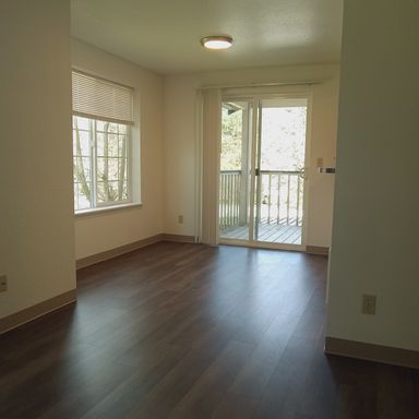 Affordable 2 bd/1 bath -located in secluded area -- This Unit will not Last – photo 1