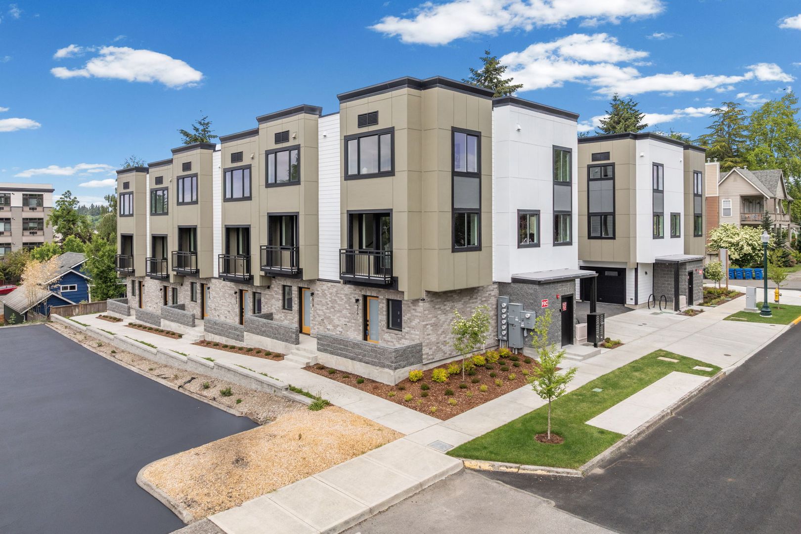 Olympia Apartment: 516-530 13th Ave SE
