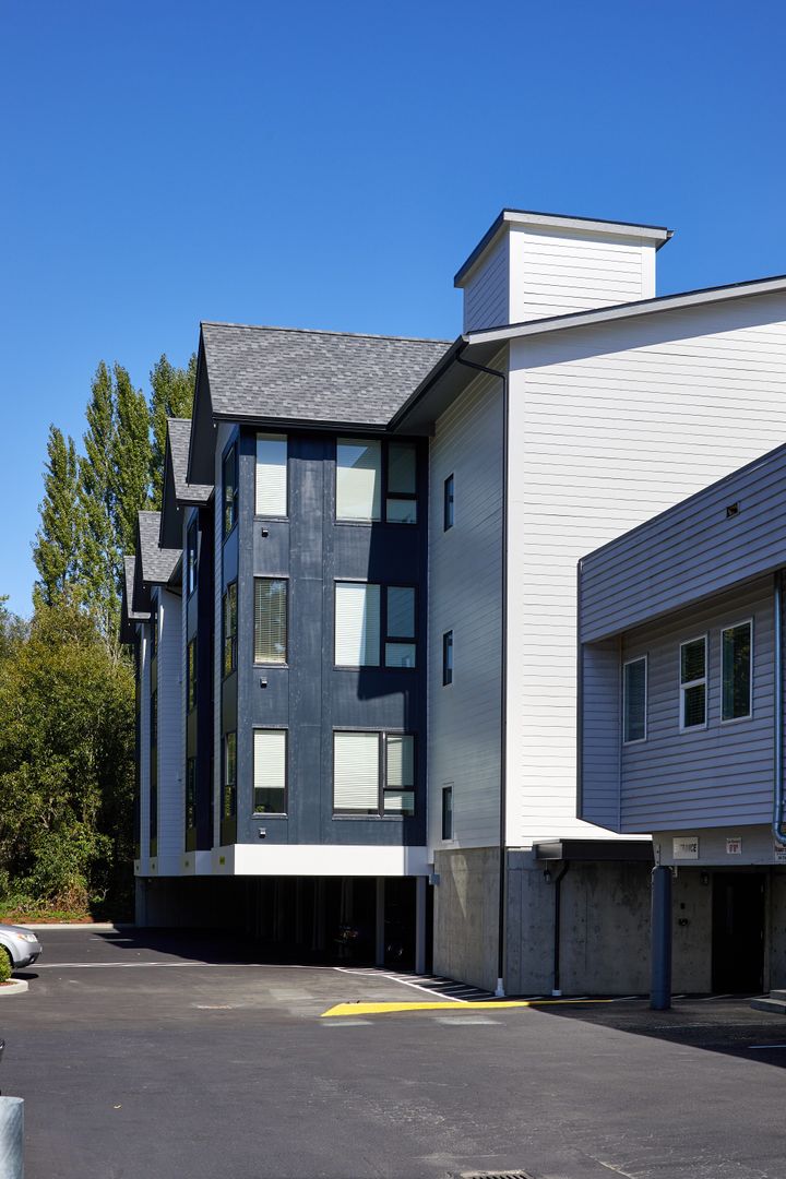 Olympia Apartment: 909 Eastside St. SE