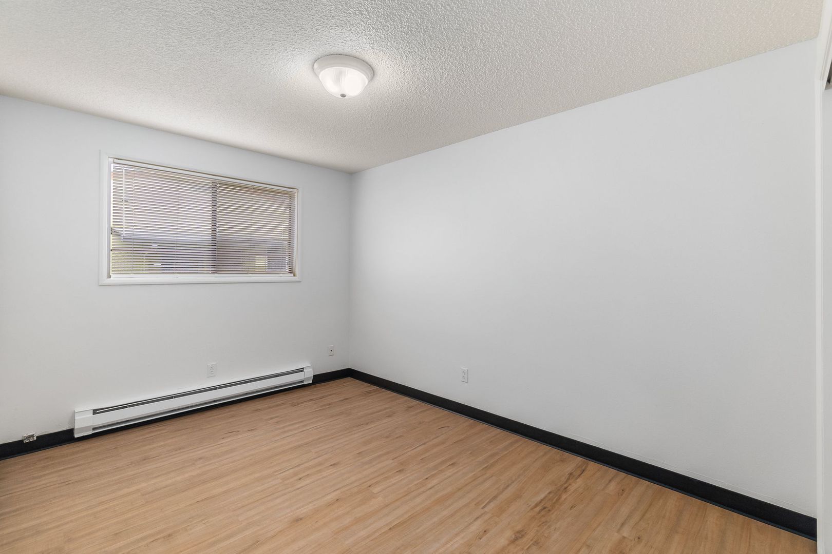 Centralia Apartment: 1405 Lewis Street