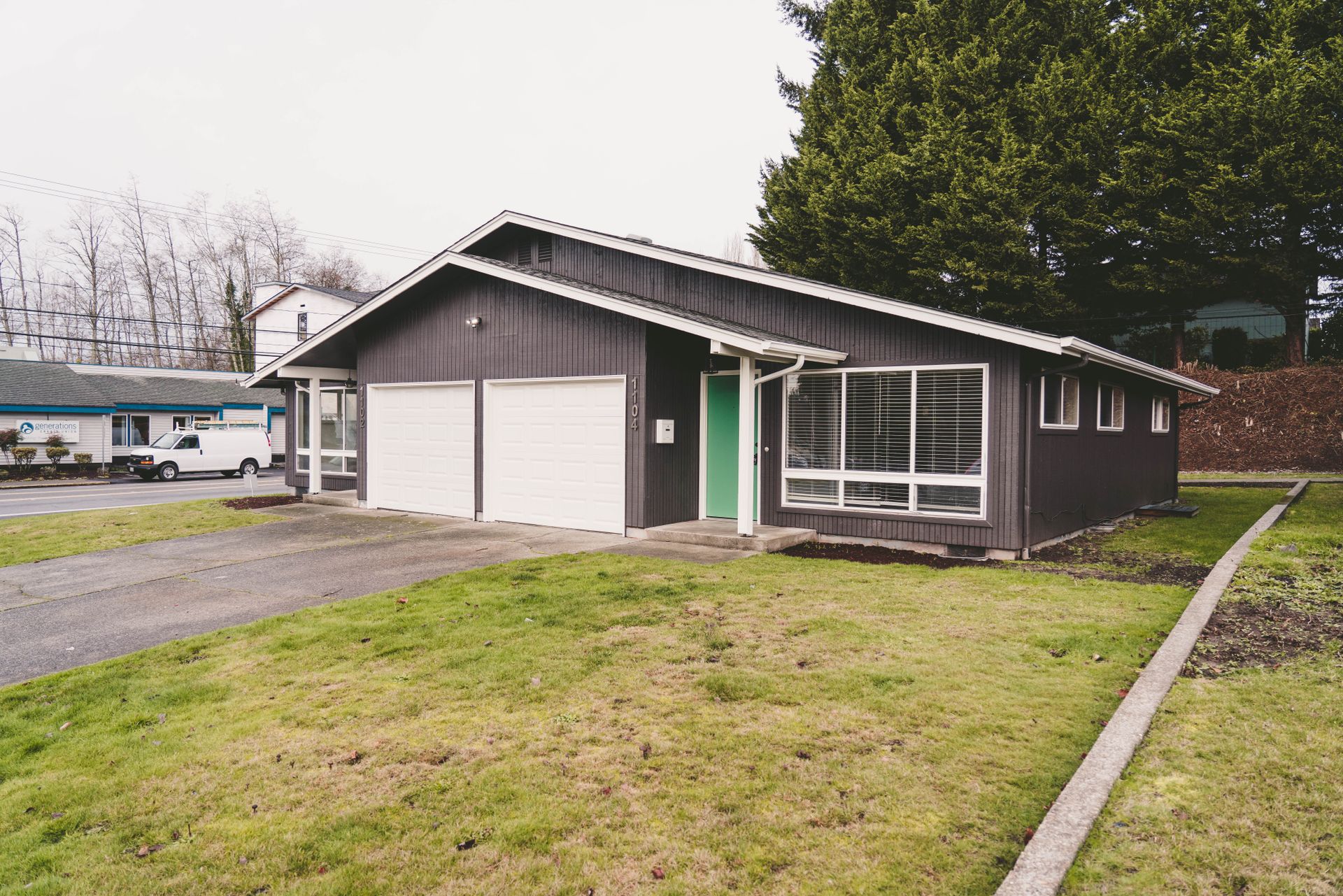 Olympia Apartment: 1102-1122 10th Ave SE