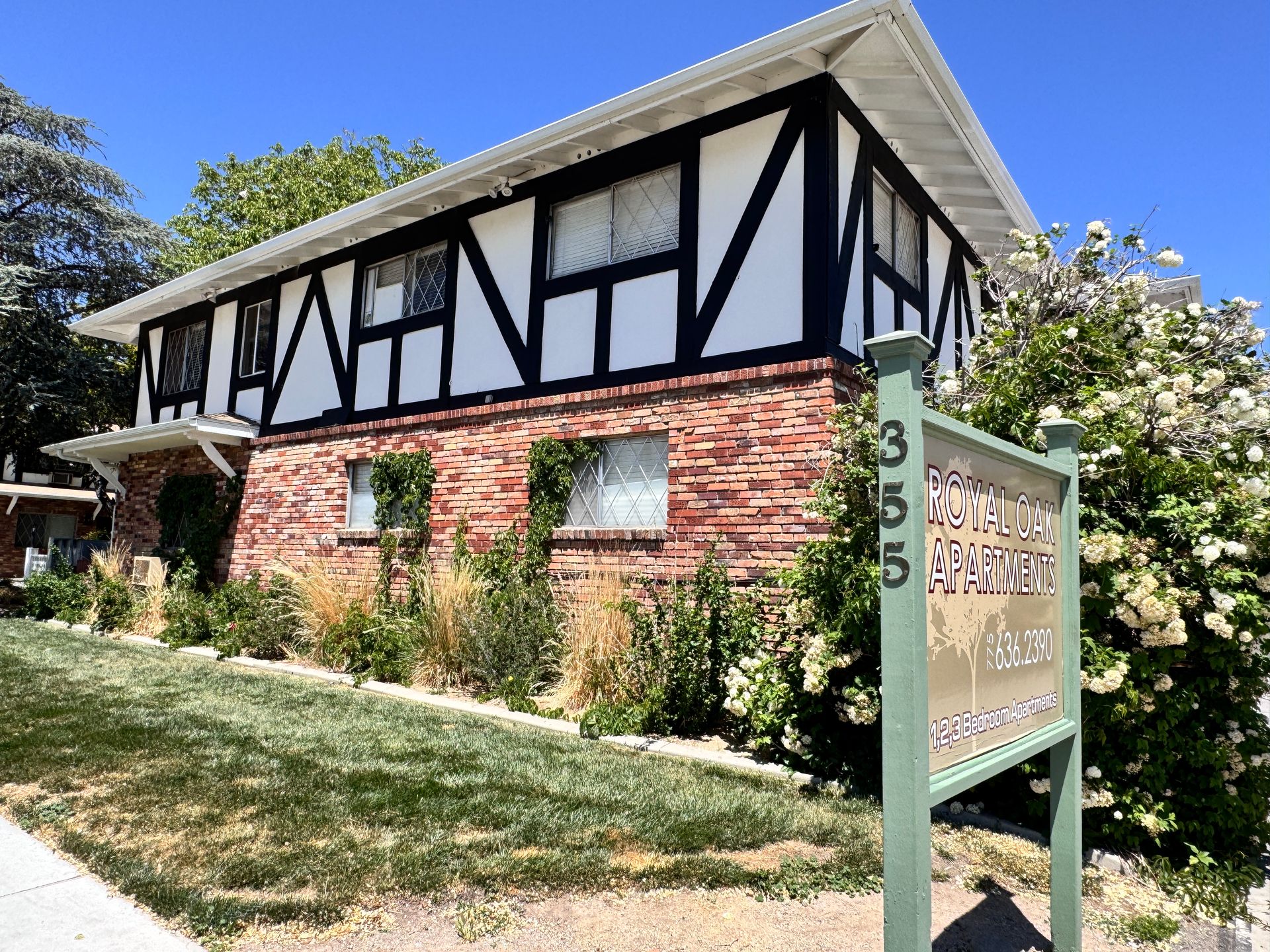 RENO Apartment: 355 Broadway Blvd