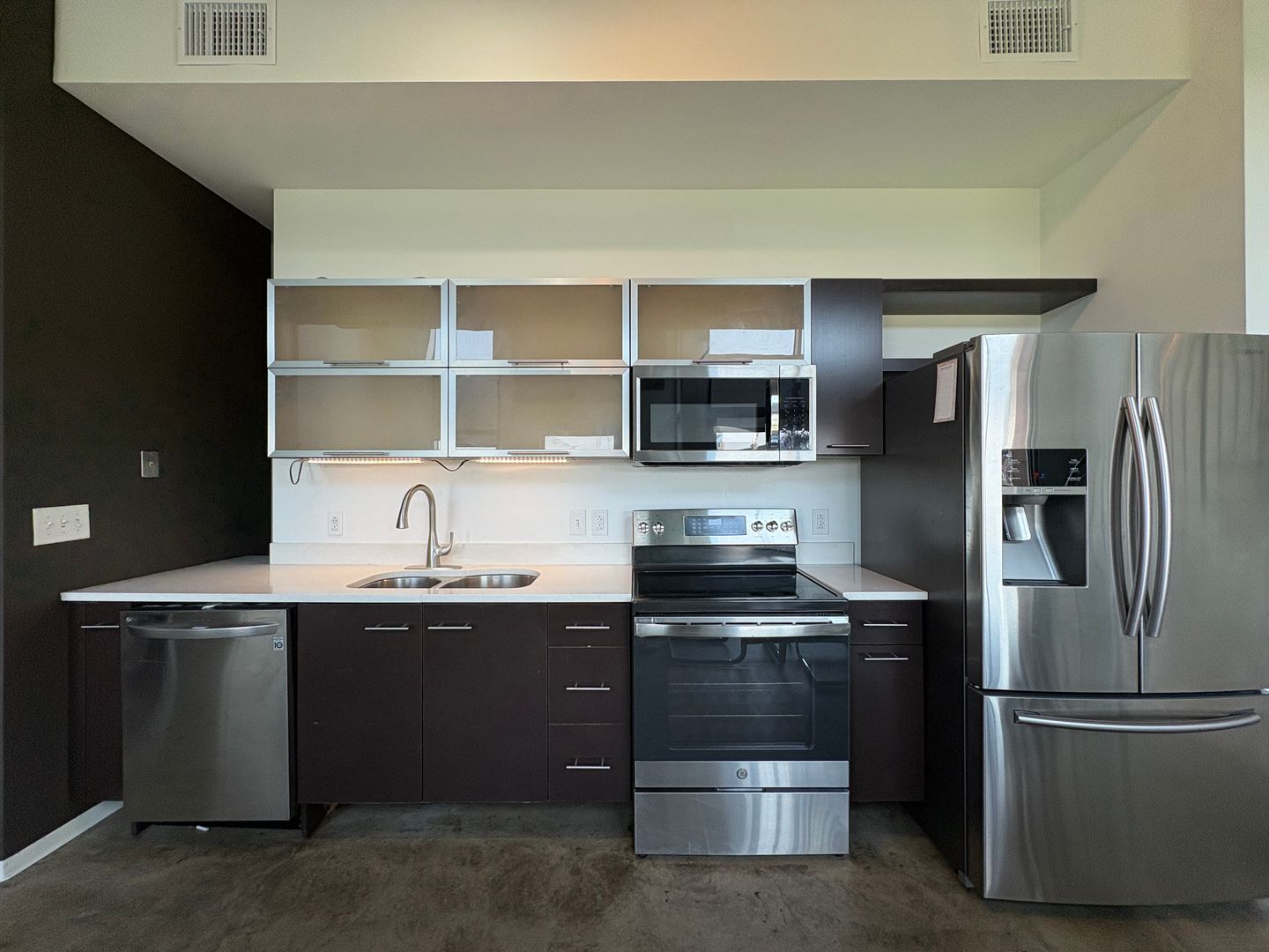 Nashville House: 2115 Yeaman Place Apt 404