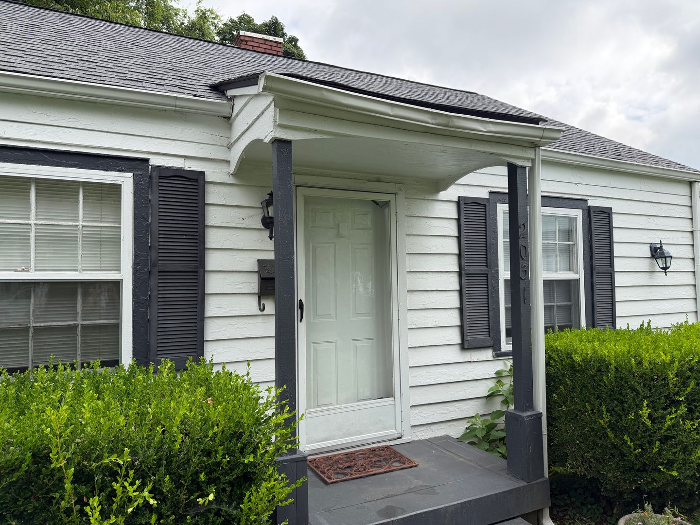Nashville House: 2031 Benjamin St