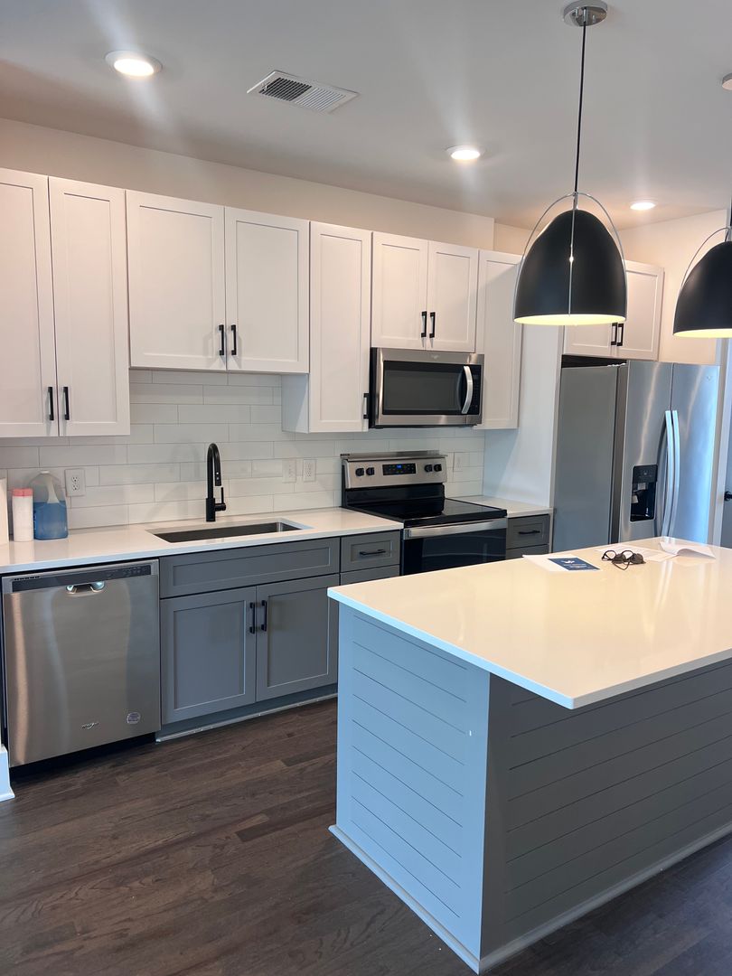 Nashville Condo: 1507 Porter Rd #203