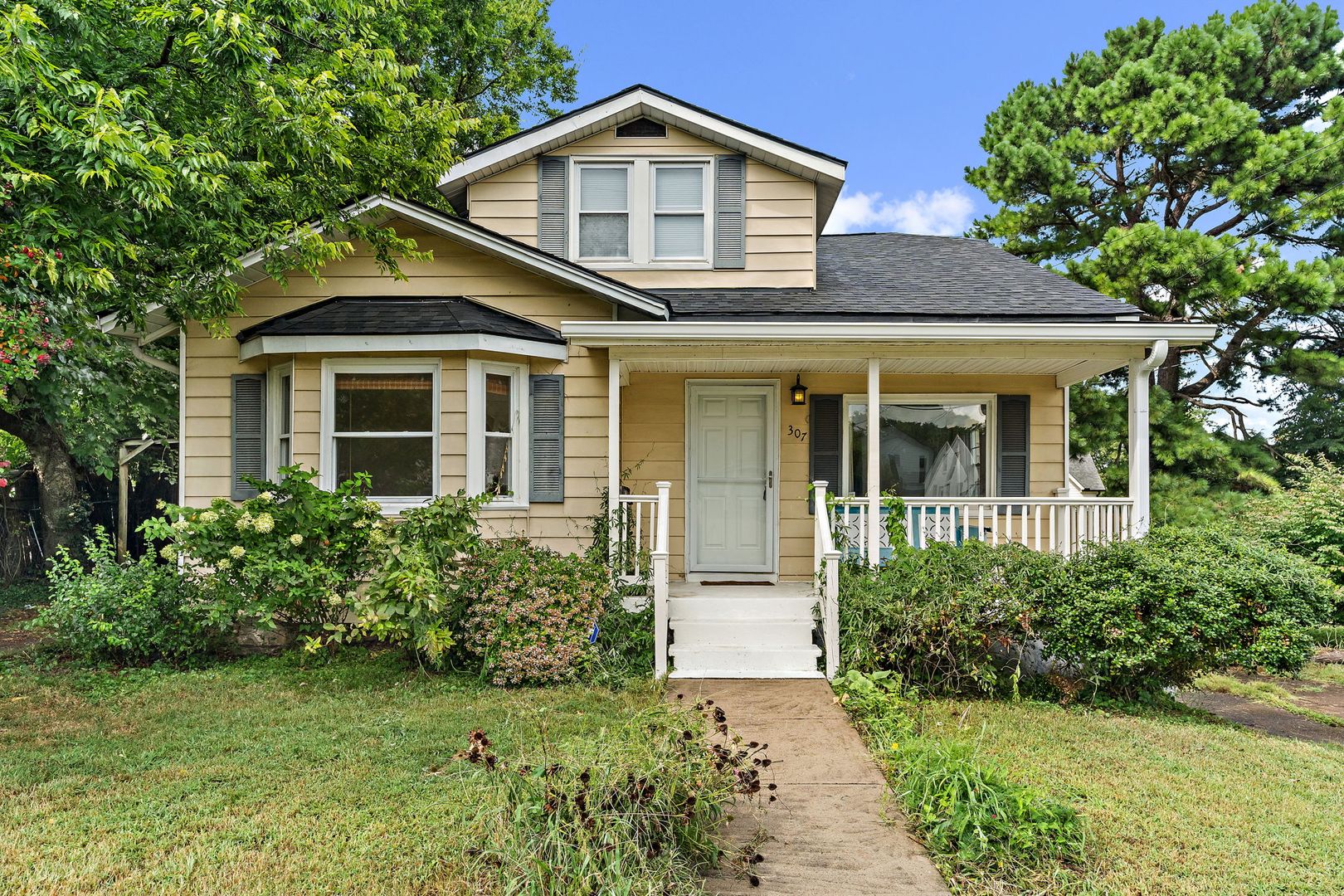 Nashville House: 307 Tillman Ln