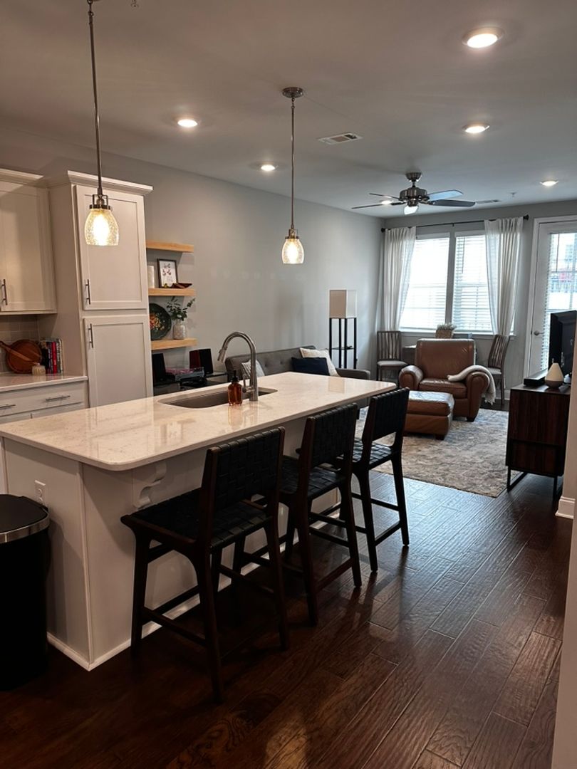 Franklin House: 3000 Vintage Green Ln Unit 3201