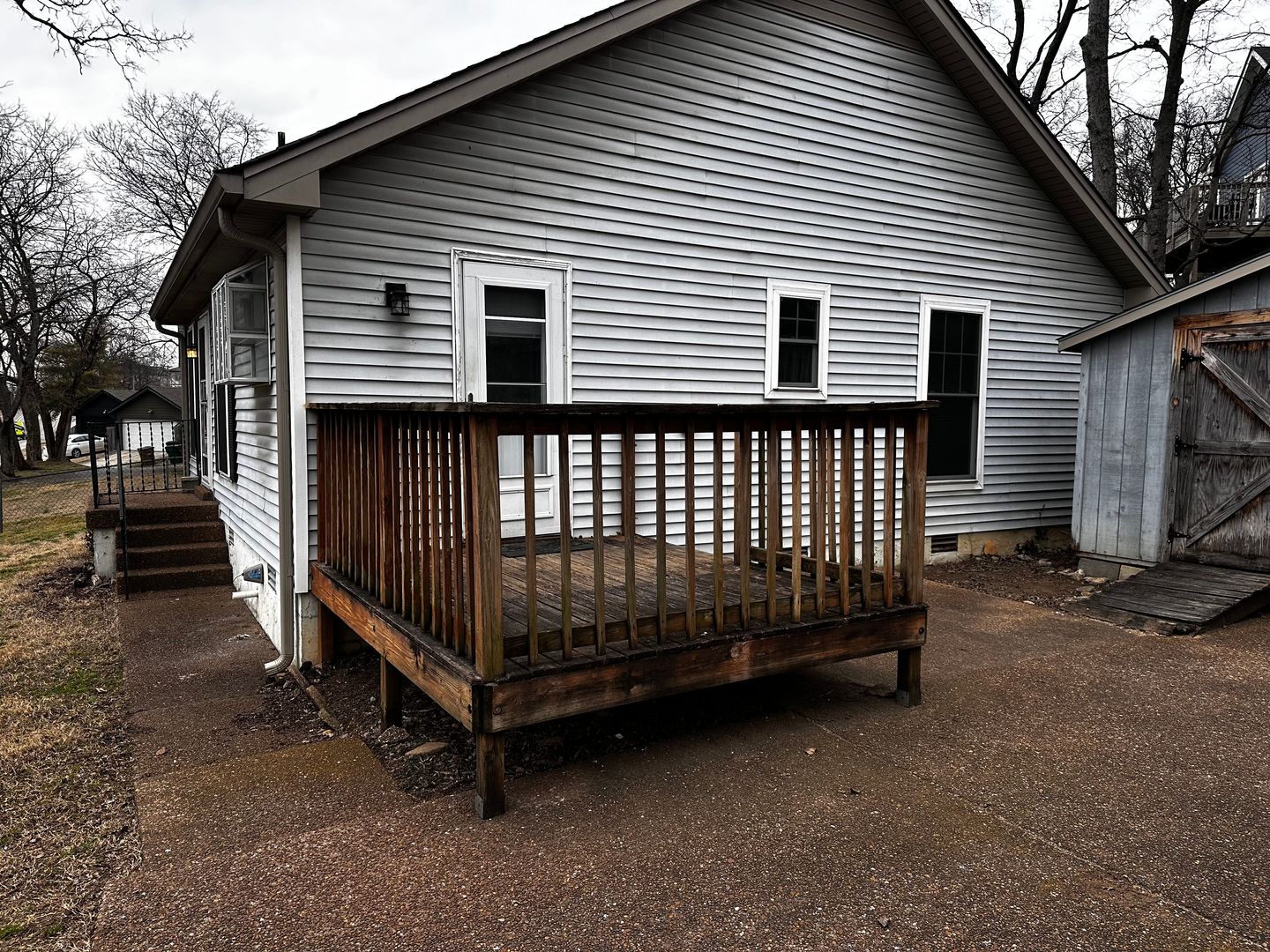 Nashville House: 900 Morrow Rd