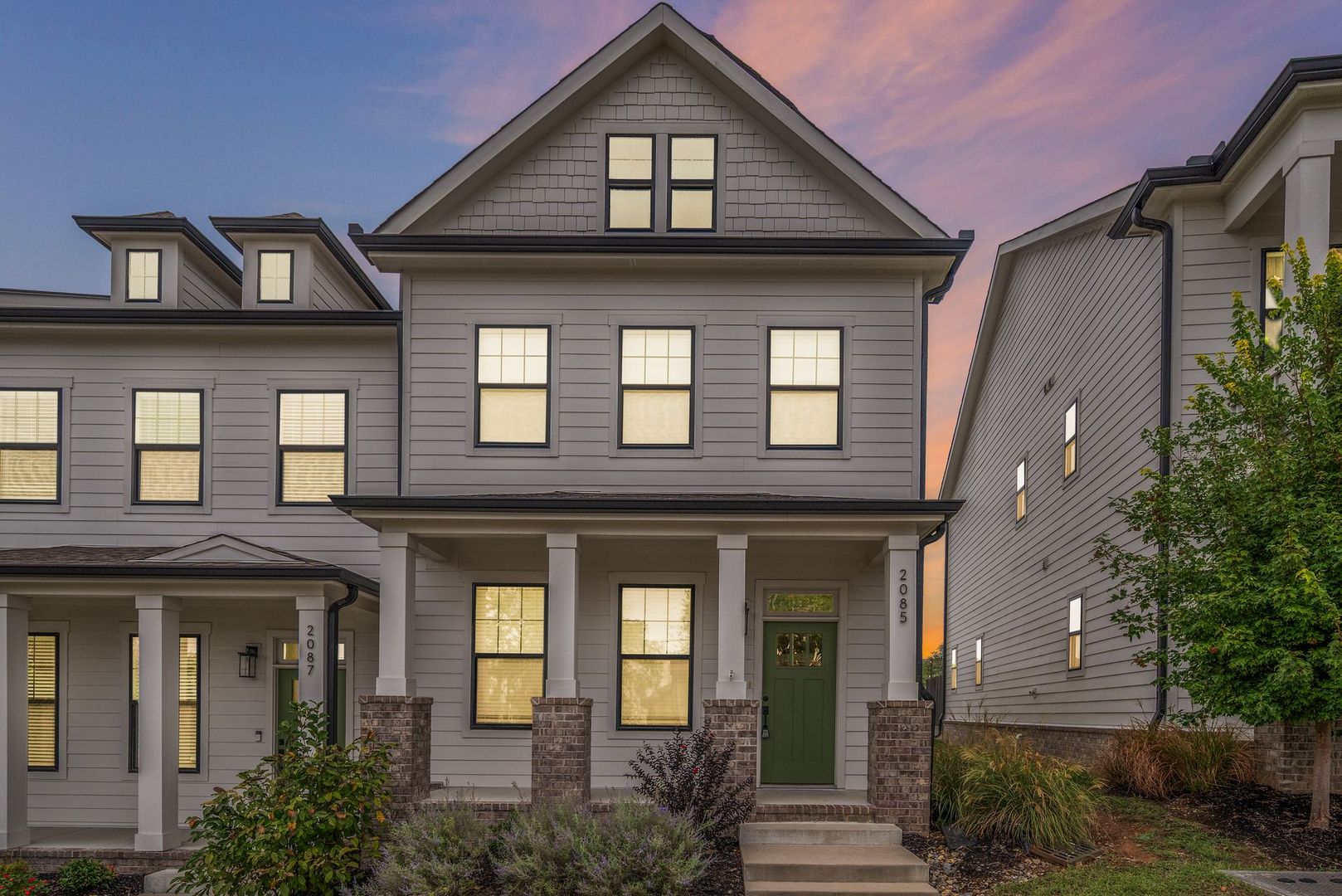 Nashville House: 2085 Oakwood Ave