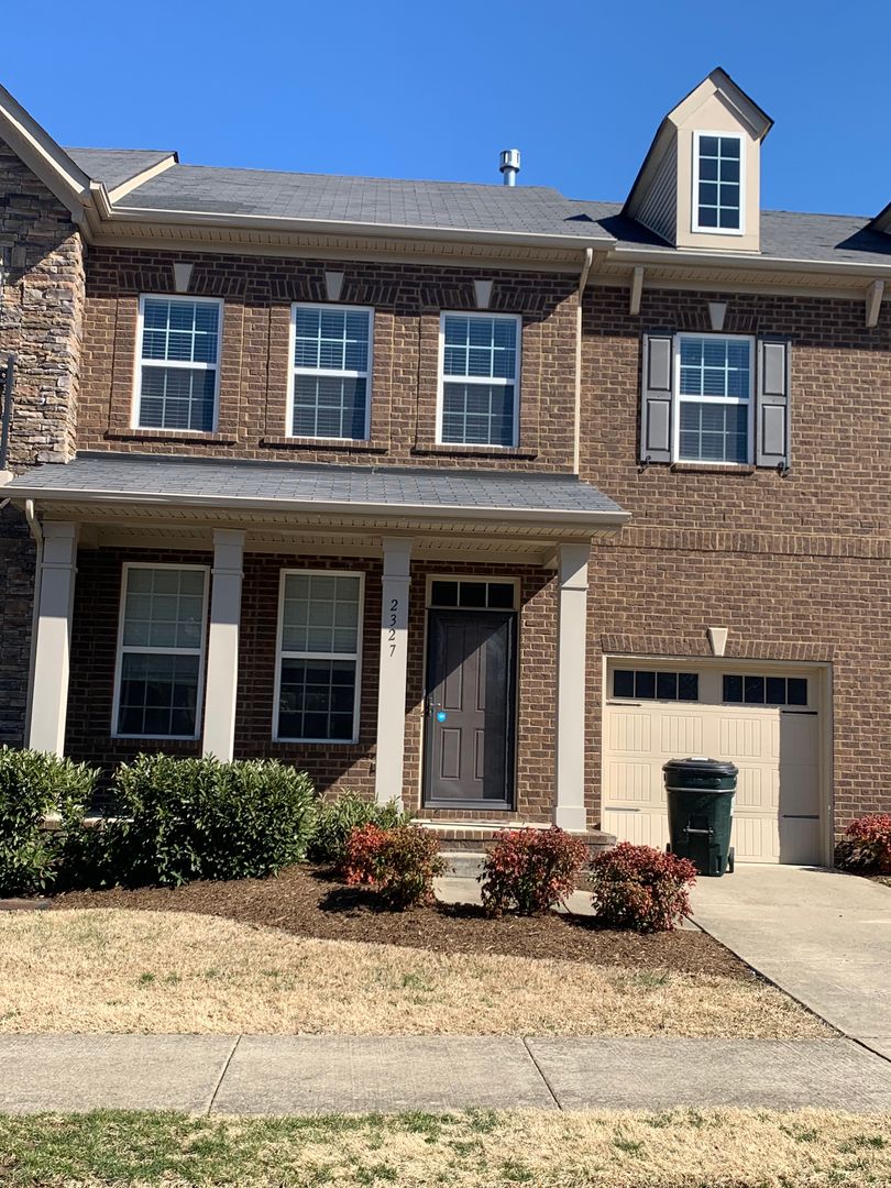 Nashville Townhome: 2327 Traemoor Village Drive